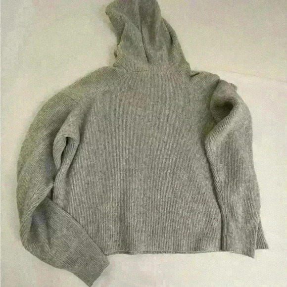 Frank & Oak Cropped Cable Knit  Hoodie Sweater Size Medium - Picture 6 of 8